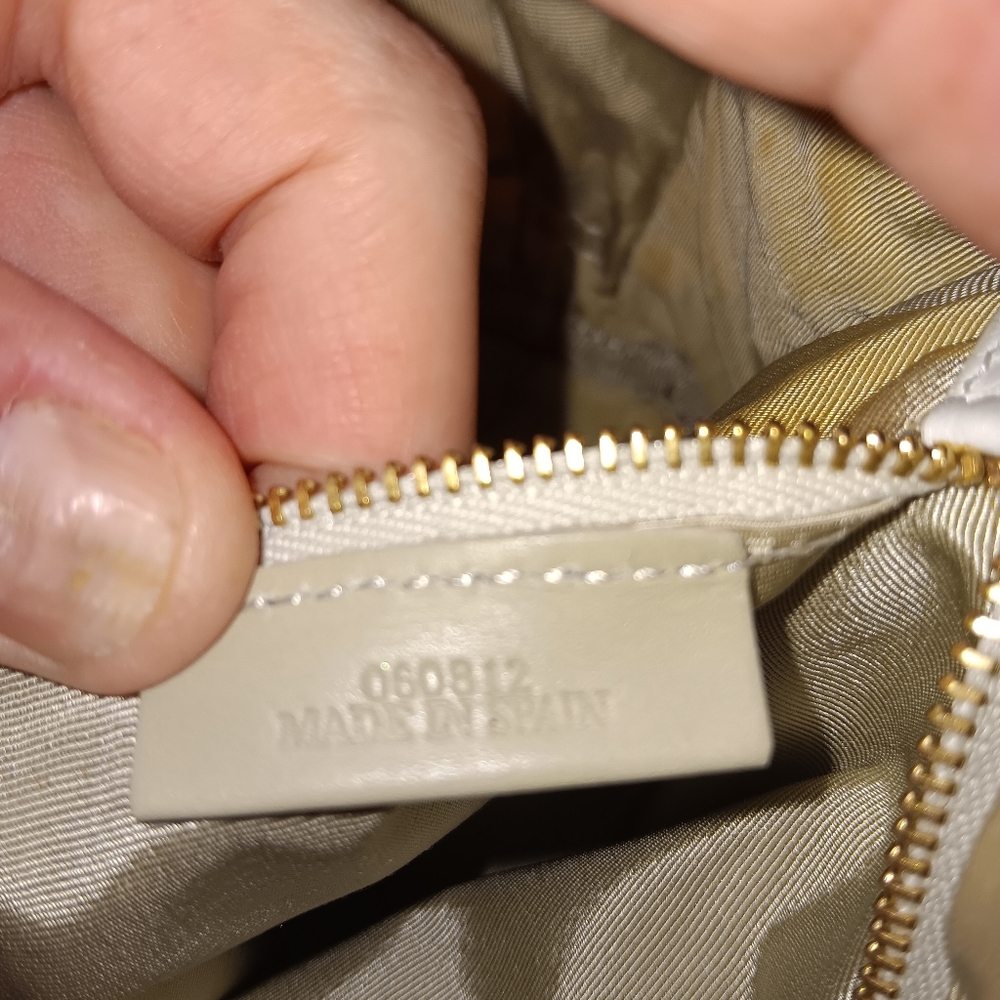 Loewe White Leather Shoulder Bag With Lock And Key - Picture 5 of 5